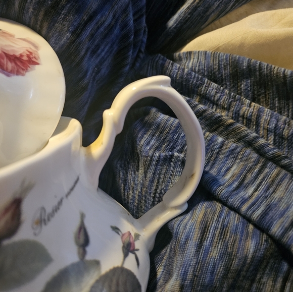 Teapot - Picture 5 of 7